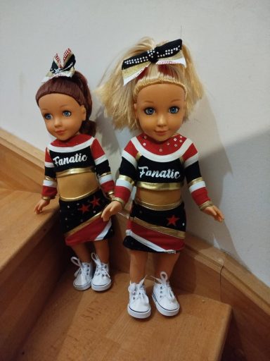 vêtements de poupées 